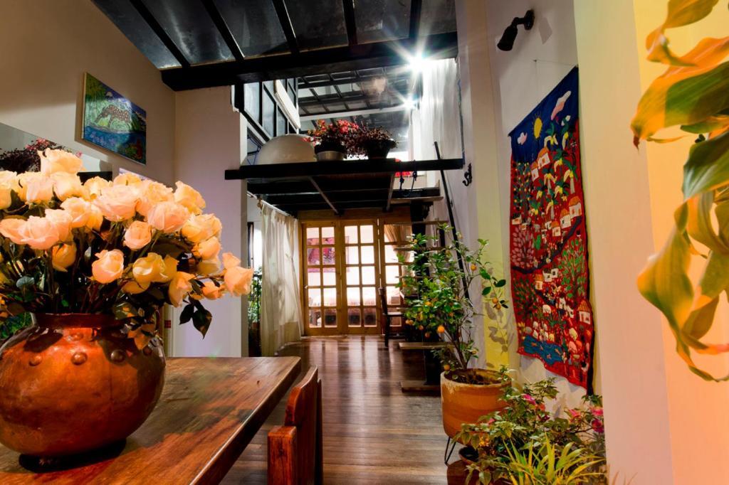 Bed&Breakfast Chorro De Quevedo Bogotá Eksteriør bilde